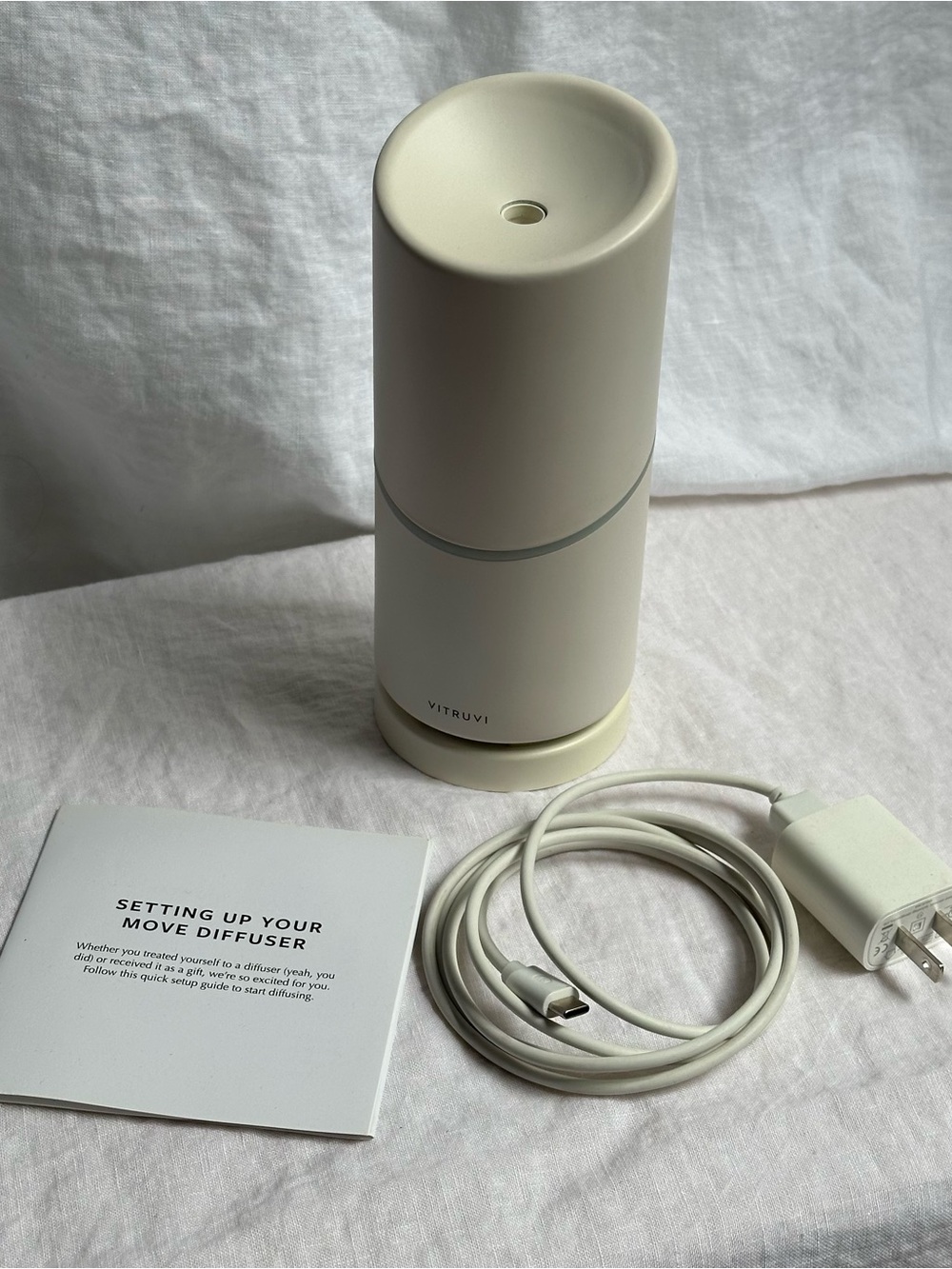 Vitruvi Cream Move Ultrasonic Aroma Diffuser - Cream